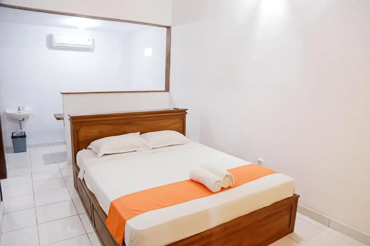 Orange Balangan Bungalow 짐바란