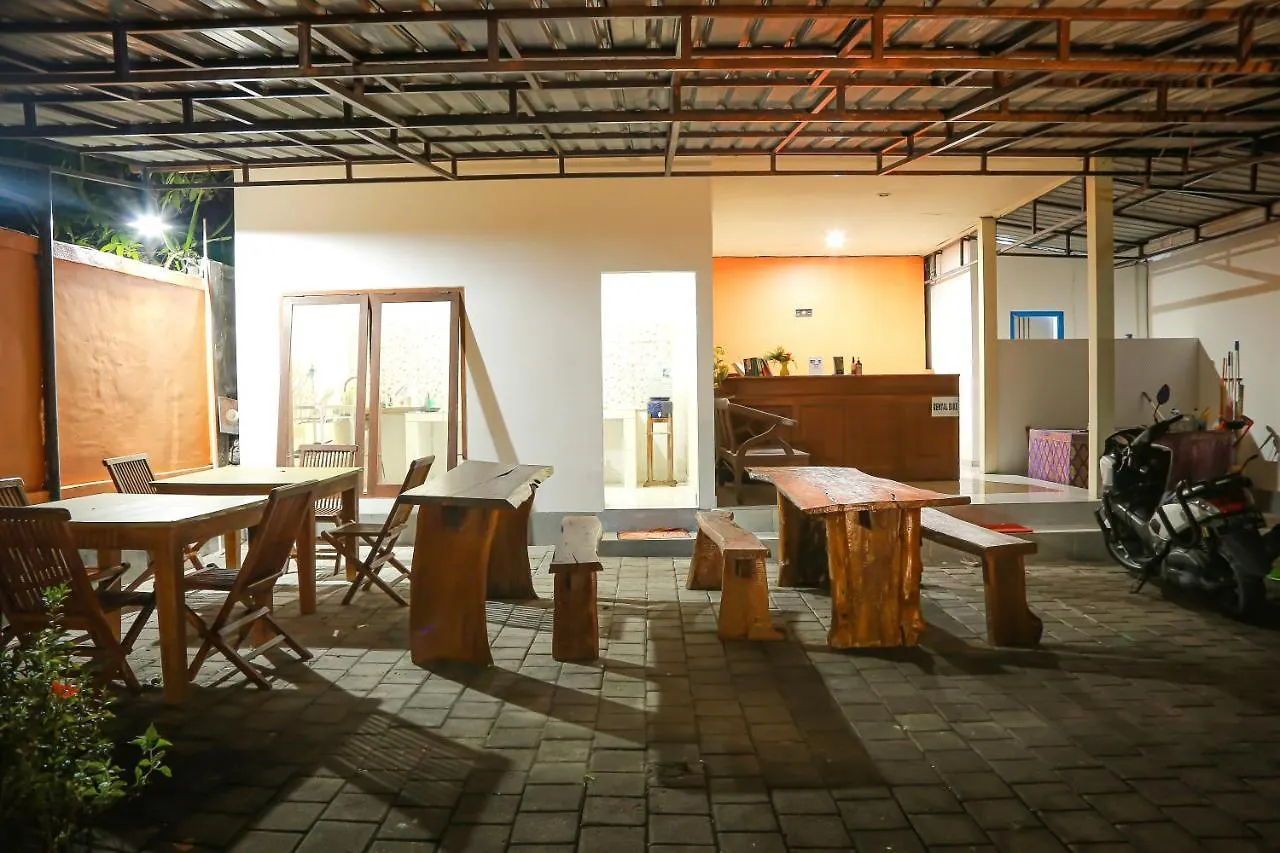Orange Balangan Bungalow 짐바란 게스트하우스